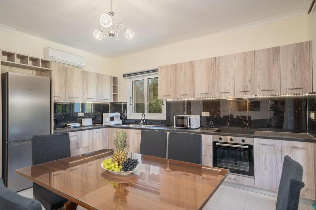 Afroditi Holiday Home- Green View Apartment Svoronata Esterno foto